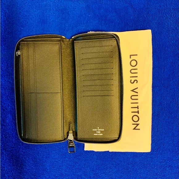 Louis Vuitton wallet brand new - Picture 3 of 4